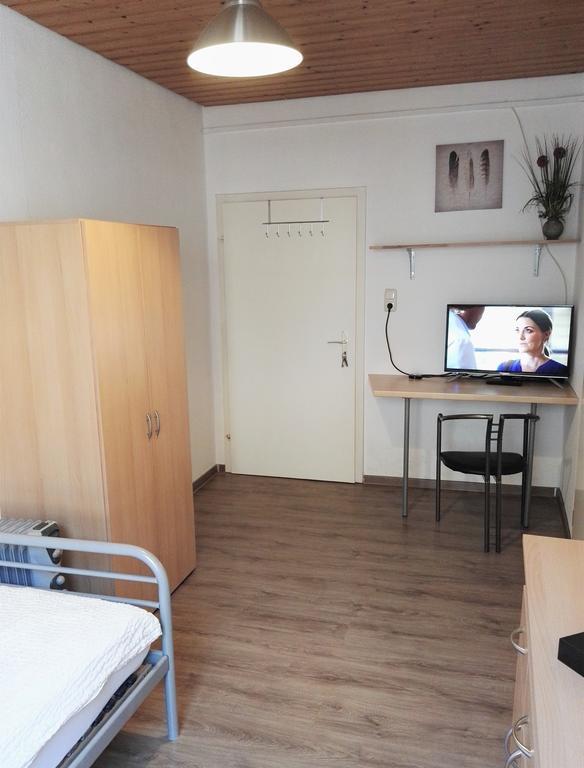 Privatzimmer Furth Zentrum Eksteriør billede