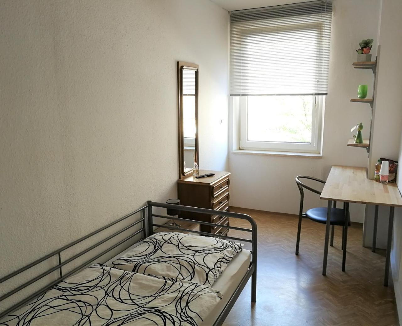 Privatzimmer Furth Zentrum Eksteriør billede
